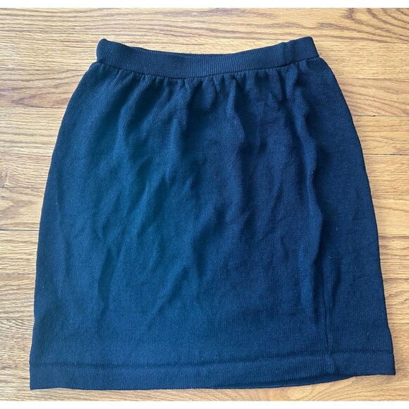 St. John Basics black skirt Knit Pencil Above The Knee Skirt sz 4 - Picture 1 of 6
